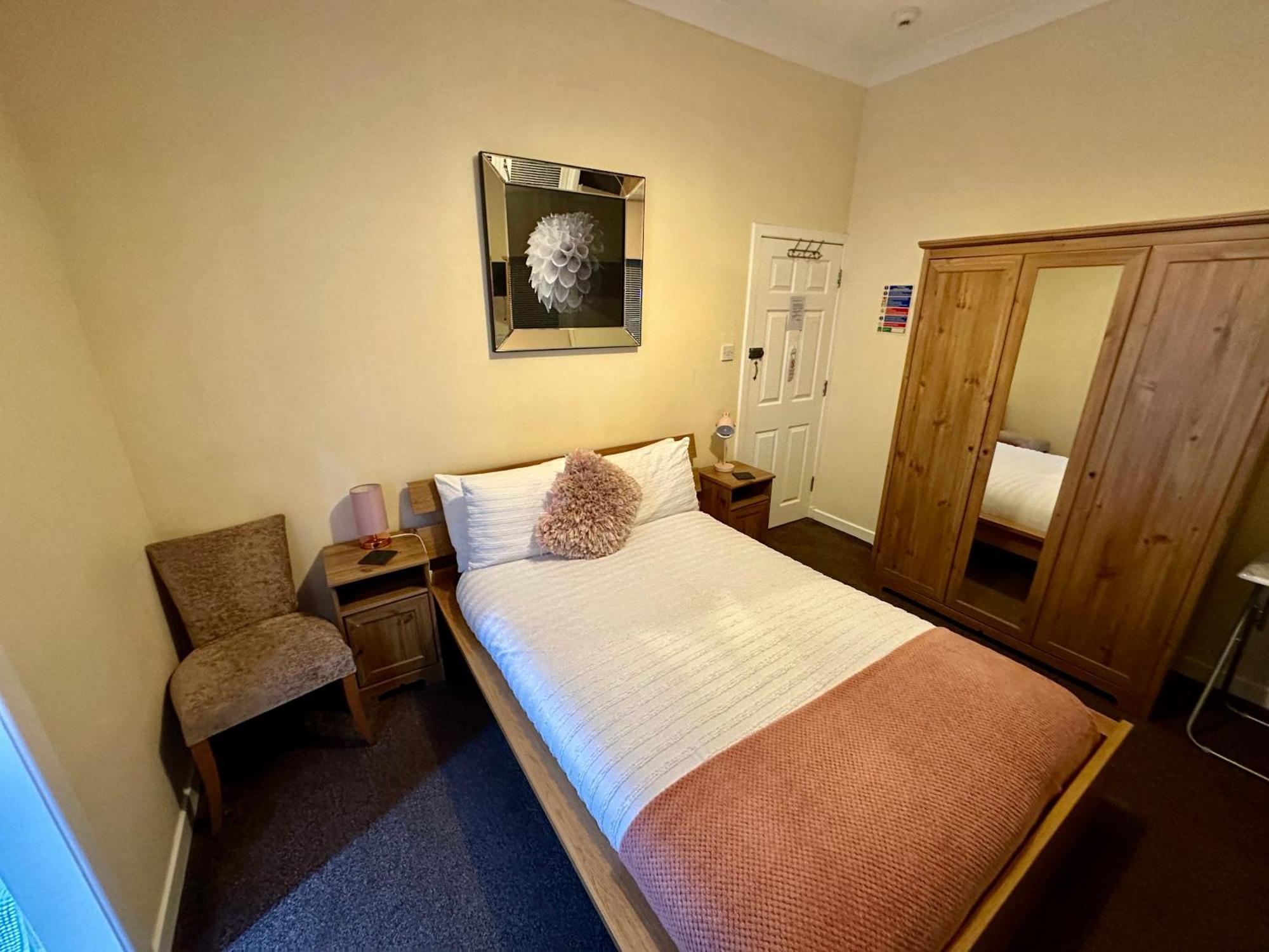 The Elbow Room Kirkcaldy Extérieur photo
