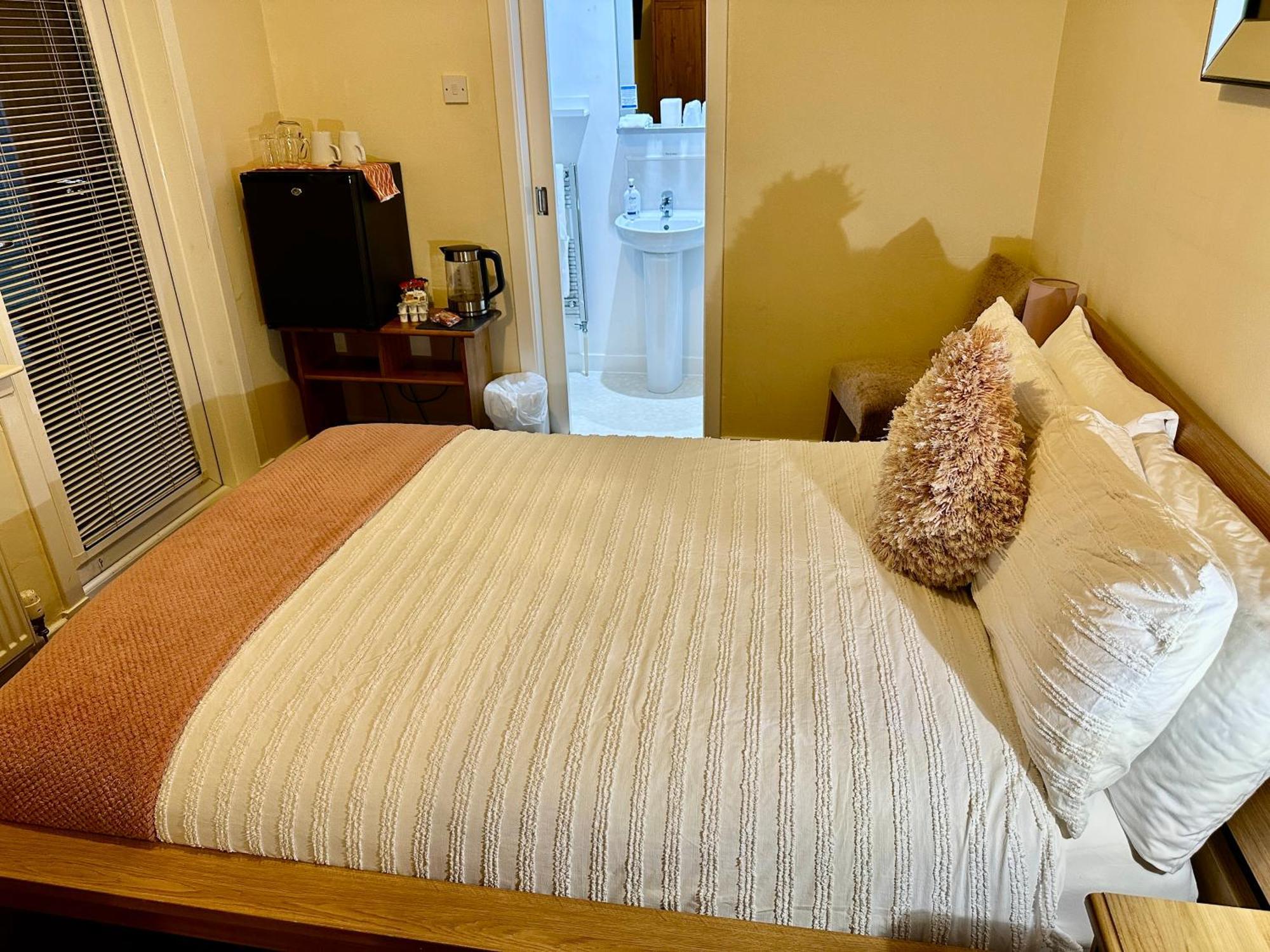 The Elbow Room Kirkcaldy Extérieur photo